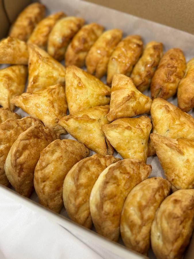 Бокс с фуршетной мини выпечкой (30 шт) — изображение 5