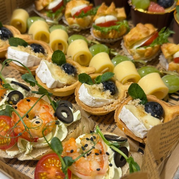 Бокс Под бокальчик (для 2-5 чел)